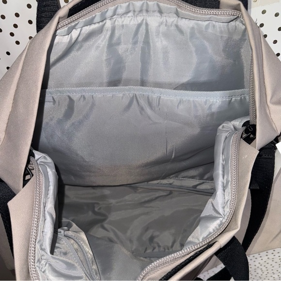 Everlane ReNew Transit Weekender - Picture 6 of 10